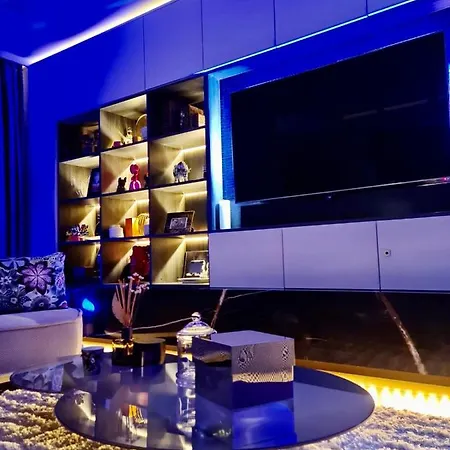 Apartment Luxury Flat With Private Rooftop - 18 *