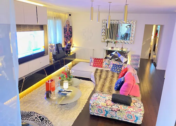 Luxury Flat With Private Rooftop - 18 Apartmán